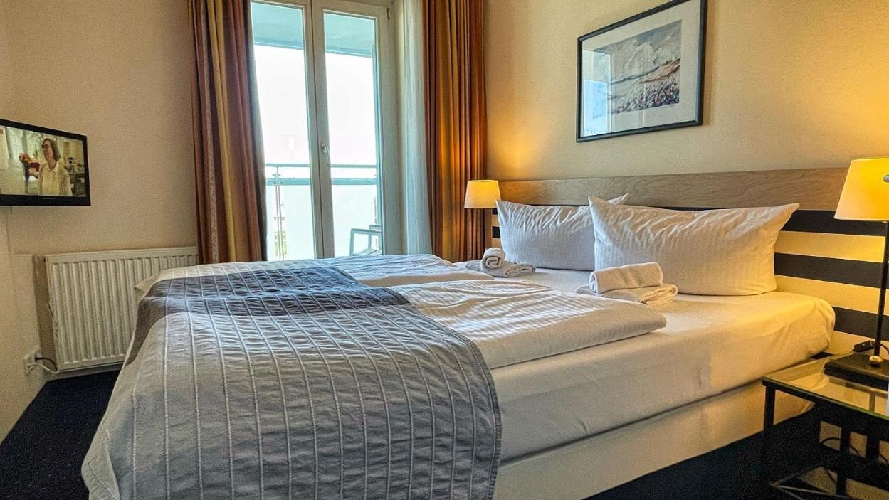 Hotel & Restaurant Seebruecke Zingst Ngoại thất bức ảnh